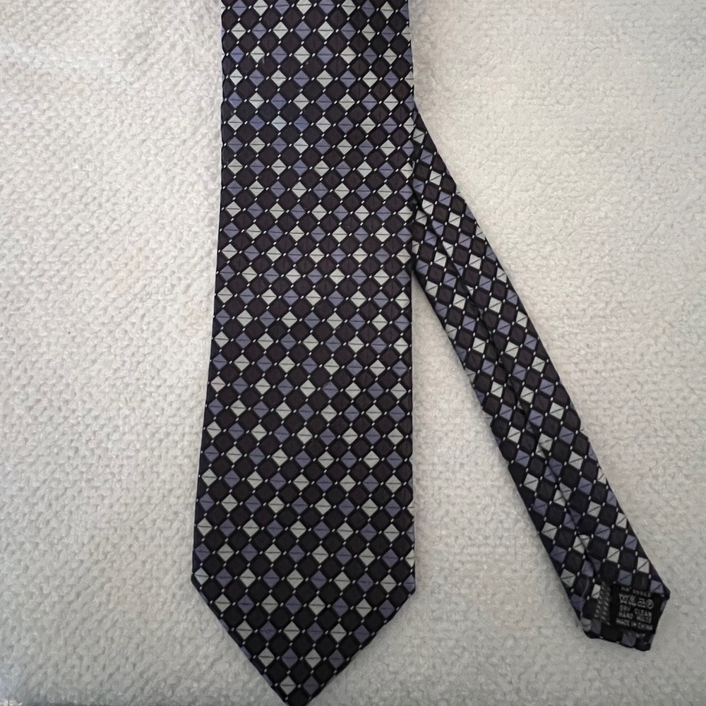 Alexander Julian tie